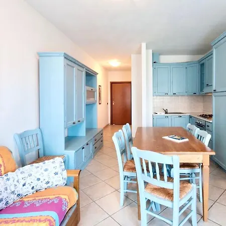 Isa-apartments 2 Beds In With Swimming-pool In San Vincenzo, Just 600 Meters From The Sea *
